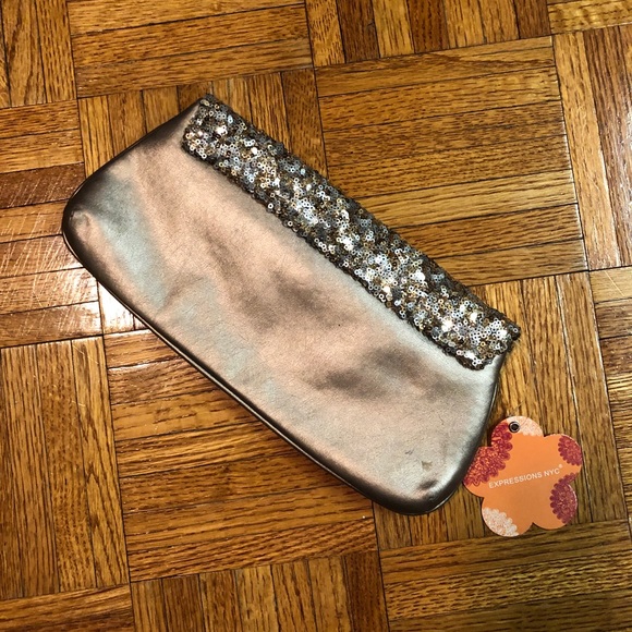 Expression Clutch - Picture 4 of 7